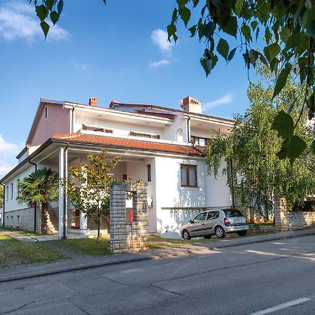 Casa Mareva Ξενοδοχείο Πόρετς Εξωτερικό φωτογραφία